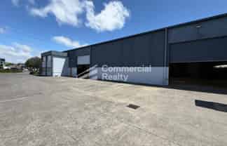 Roadfront 1482M² Warehouse & Office