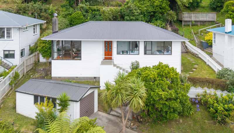 102 Ruskin Road, Newlands