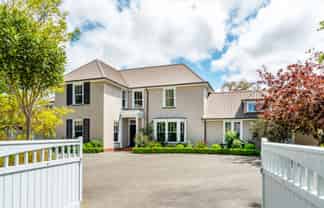 1 St Andrews Grove, Boulcott