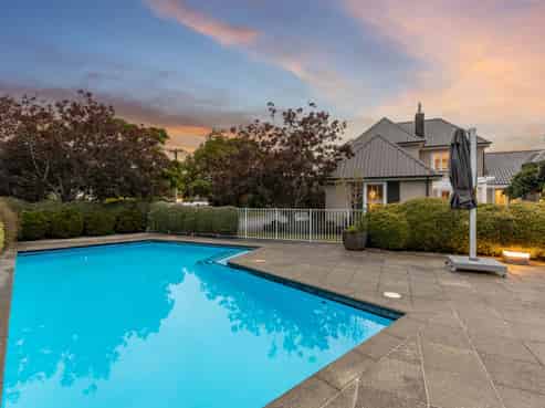 1 St Andrews Grove, Boulcott