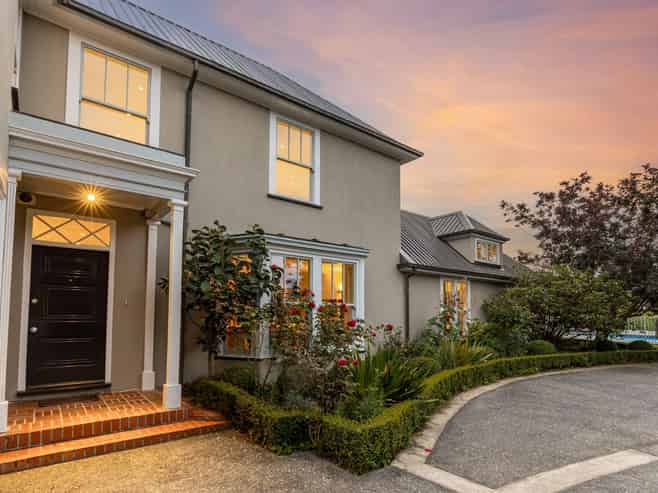 1 St Andrews Grove, Boulcott