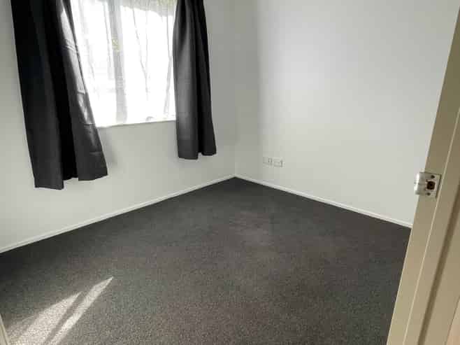 110A Universal Drive, Henderson