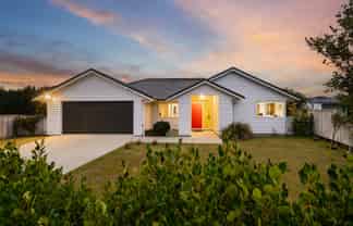 13 Catlins Glen, Aotea