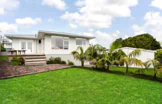 106 Methuen Road, New Windsor