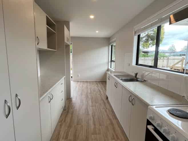 14 Feasegate Street, Manurewa