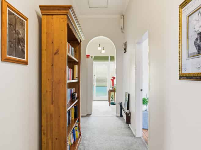 25 Smithfield Road, Tawhero