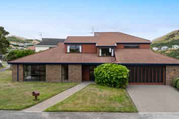 34 Burbank Crescent, Churton Park