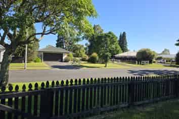 A/32 Aquarius Drive , Kawaha Point