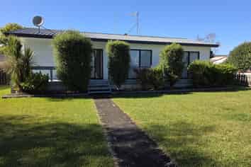 A/32 Aquarius Drive , Kawaha Point