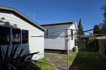 A/32 Aquarius Drive , Kawaha Point