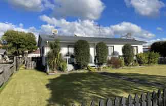 A/32 Aquarius Drive , Kawaha Point