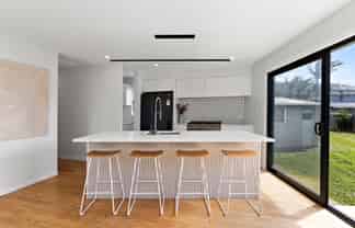 73 Dale Crescent, Pakuranga