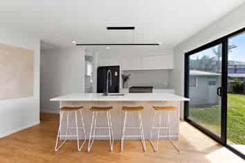 73 Dale Crescent, Pakuranga