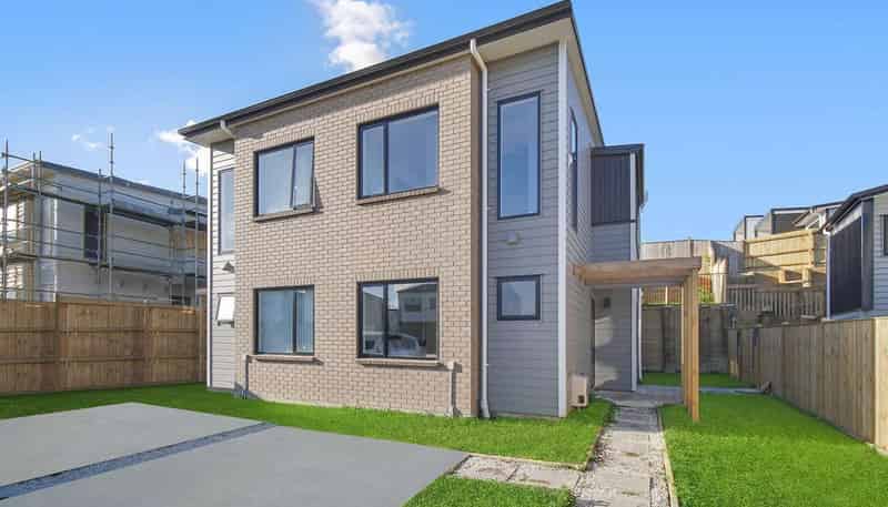 B/22 CRESTVIEW RISE, Papakura