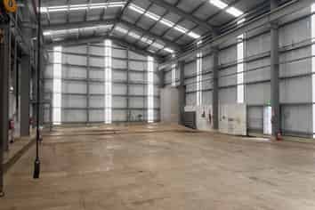 High Stud Warehouse in Seaview 