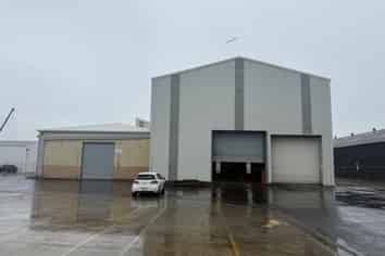 High Stud Warehouse in Seaview 