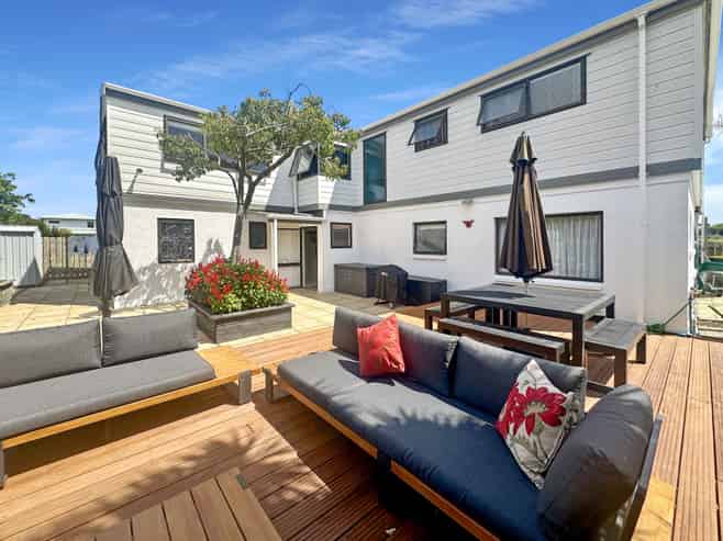 18 Ocean Road, Ohope