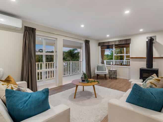 42 Oaktree Avenue, Browns Bay