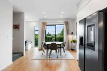 2D Grant Street, Mount Albert