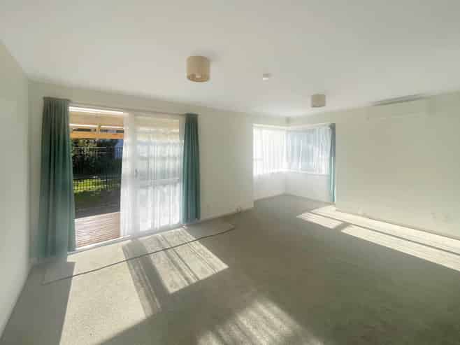 A/597 Mt Albert Road, Three Kings