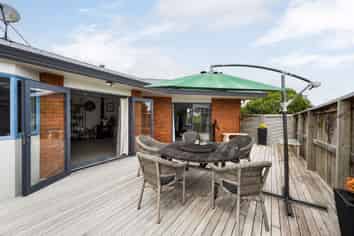 230 Chatsfield  Drive, Te Awamutu