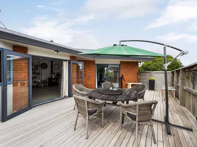 230 Chatsfield  Drive, Te Awamutu