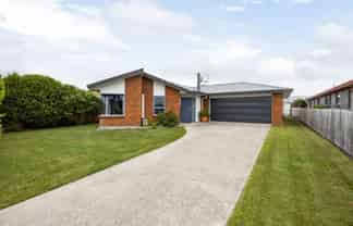 230 Chatsfield  Drive, Te Awamutu