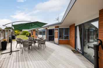 230 Chatsfield  Drive, Te Awamutu