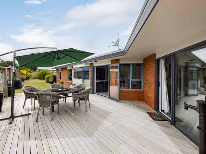 230 Chatsfield  Drive, Te Awamutu