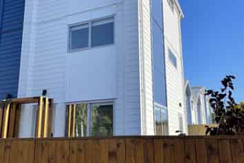 8/8 Yeovil Rd, Te Atatu Peninsula