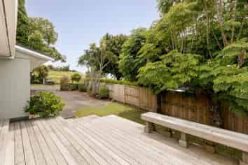 53 Harrisfield Drive, Hairini