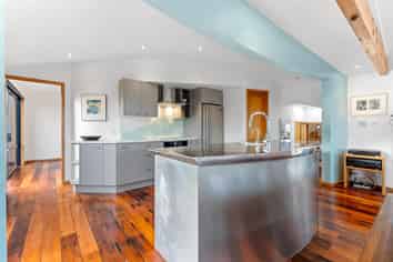  39 Success Court, Omaha