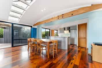  39 Success Court, Omaha