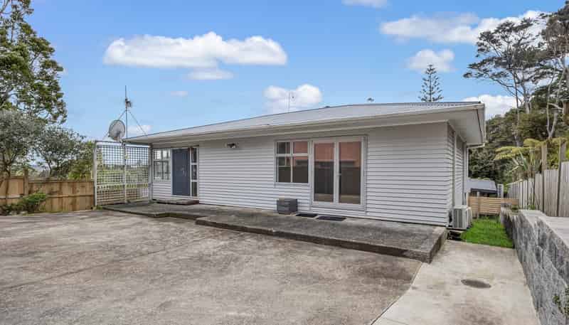 B/33 Fairmount Road, Titirangi