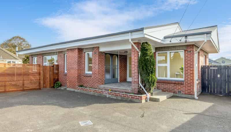 355 Pages Road, Aranui