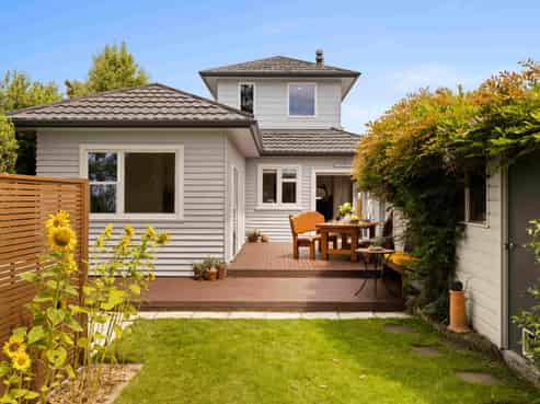 10 Garnett Avenue, Spreydon