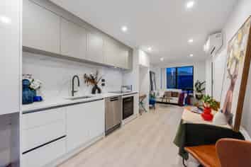 25D Oteha Valley Road, Northcross