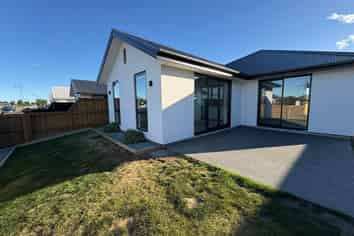 17 Gossett Lane, Pegasus