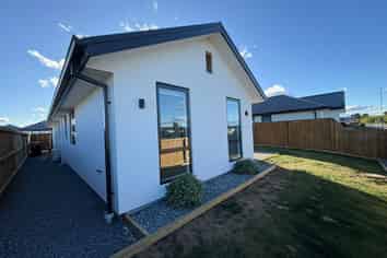 17 Gossett Lane, Pegasus