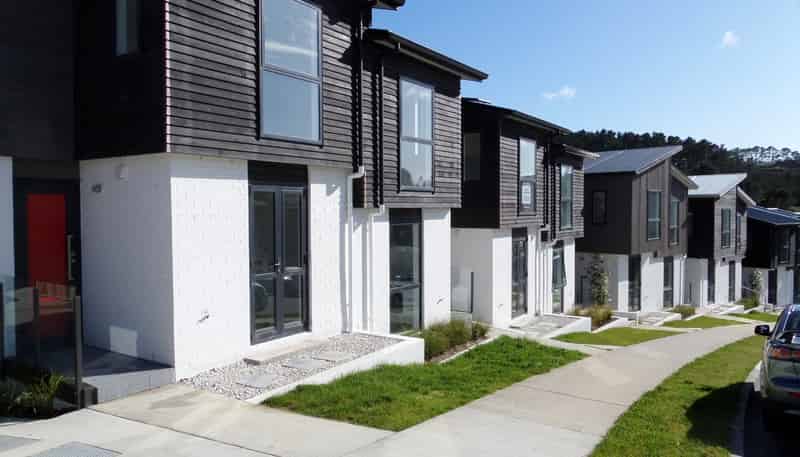 18/10 Silver Moon Road, Albany