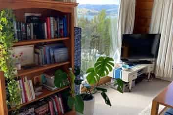 21 Bayview Road, Paremata