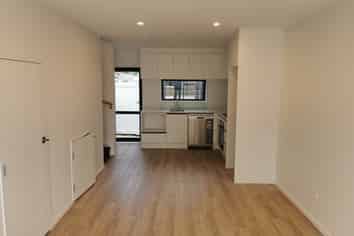 19B Hargest Terrace, Mount Albert