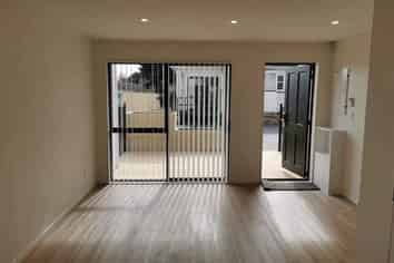 19B Hargest Terrace, Mount Albert