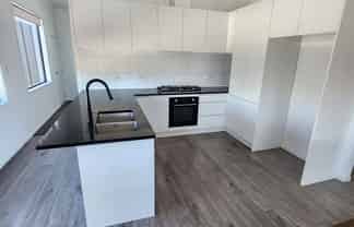 1/146 Rosebank Road, Avondale