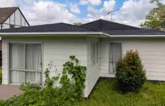 2/21 Challen Close, Conifer Grove