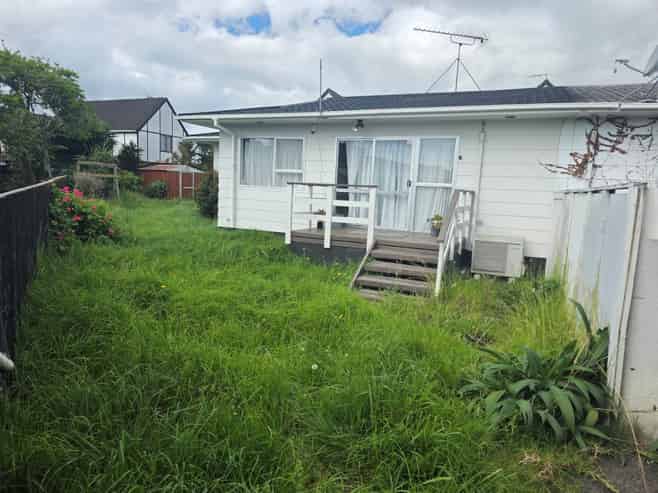 2/21 Challen Close, Conifer Grove