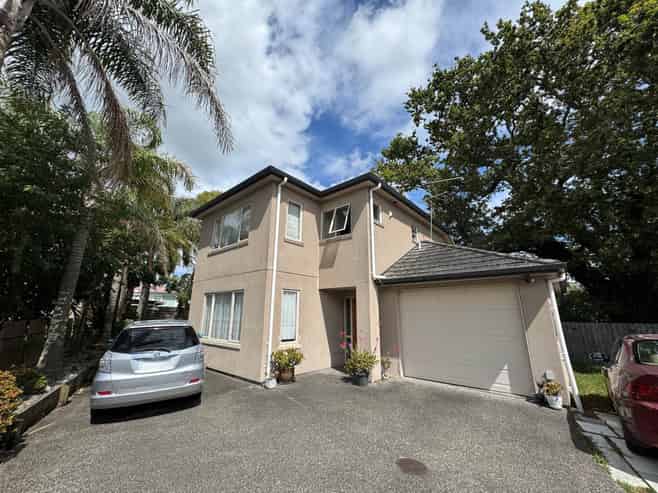20A Latham Avenue, Pakuranga