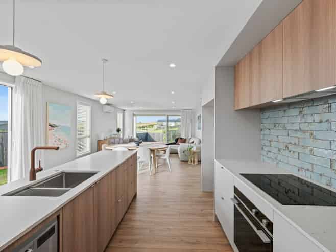 42 Opouatu Avenue, Glenbrook