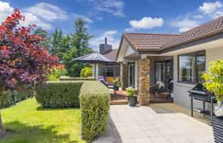 6 Cameron Drive, Acacia Bay