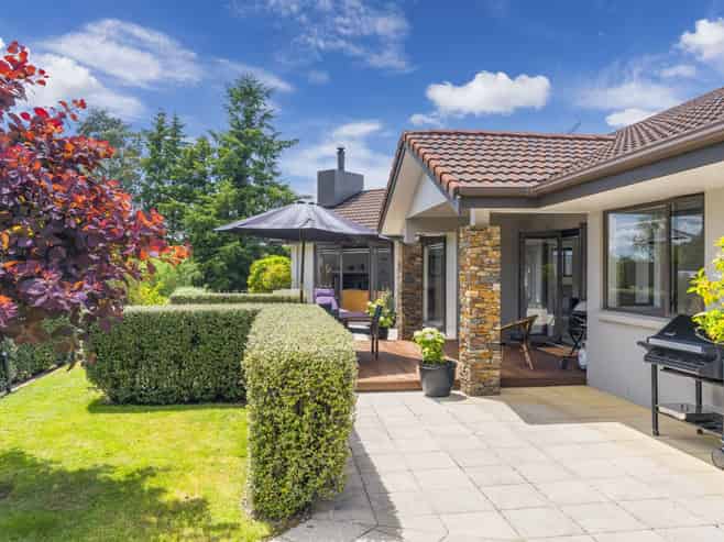 6 Cameron Drive, Acacia Bay